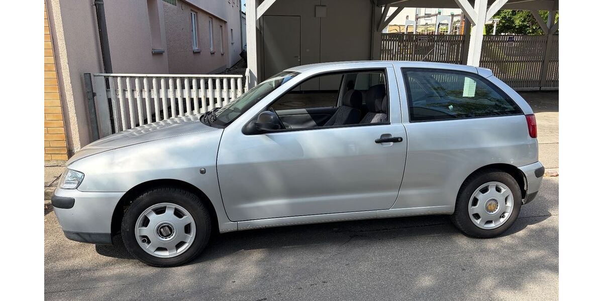 Seat Ibiza 75.000 km 680 &euro; Neu ulm 89233