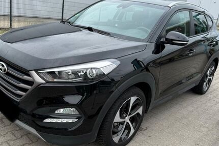 Hyundai TUCSON 120.500 km 15.000 &euro; Berlin 14059