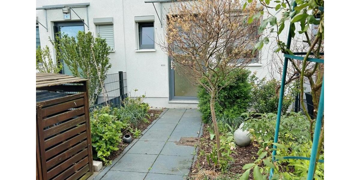 Reihenhaus Berlin Mitte - 4 Zimmer, 120 m&sup2;, 2.300&euro; | Angebot:26225841