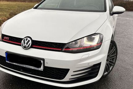 VW Golf 28.000 km 22.850 &euro; Celle 29221