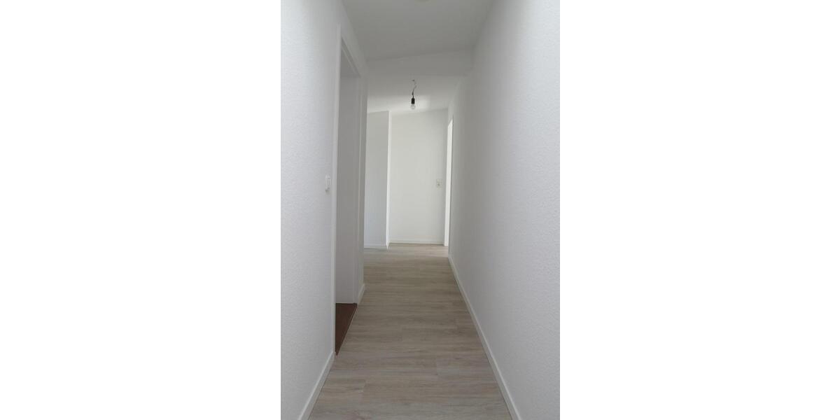 Dachgeschoßwohnung Kiel Südfriedhof - 3 Zimmer, 70 m&sup2;, 960&euro; | Angebot:26386758