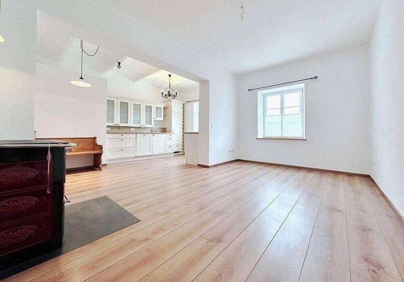 Charmante 3-Zimmer-EG-Wohnung mit Terrasse & Stil - sofort verfügbar in Feldkirchen-Westerham