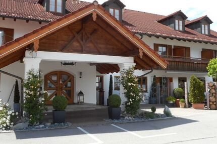 Provisionsfrei* Hotel mit großzügigem Wohnhaus 23 zimmer