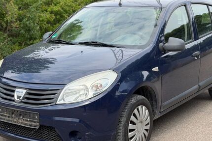Dacia Sandero 131.000 km 1.350 &euro; Strassberg 72479