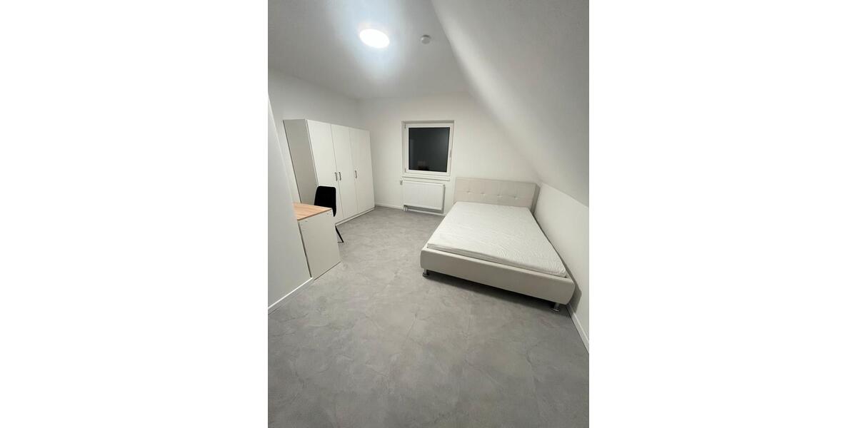 Dachgeschoßwohnung Horneburg - 1 Zimmer, 73 m&sup2;, 500&euro; | Angebot:25903343