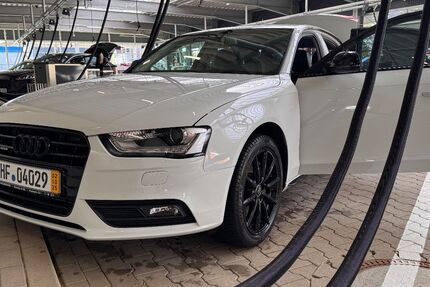 Audi A4 96.000 km 15.499 € Vlotho 32602