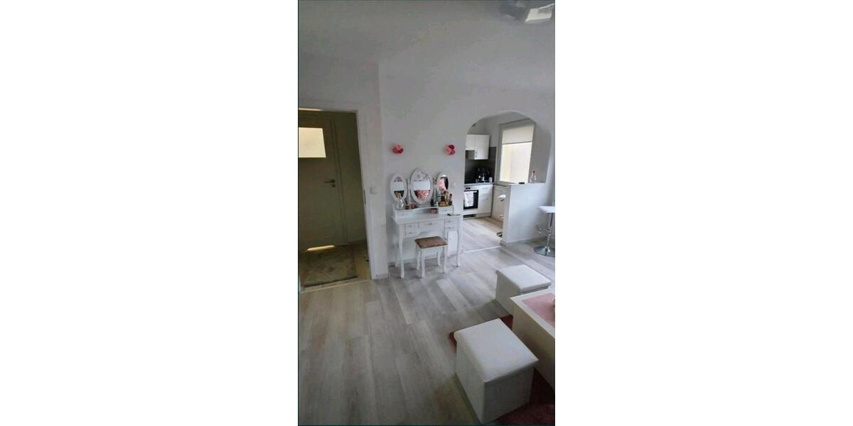 Wohnung mit Garage zum verkaufen 1 zimmer