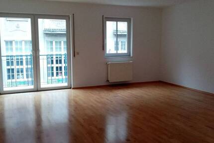 Wohnung Bad Kissingen - 3 Zimmer, 94 m&sup2;, 295.000&euro; | Angebot:26207462