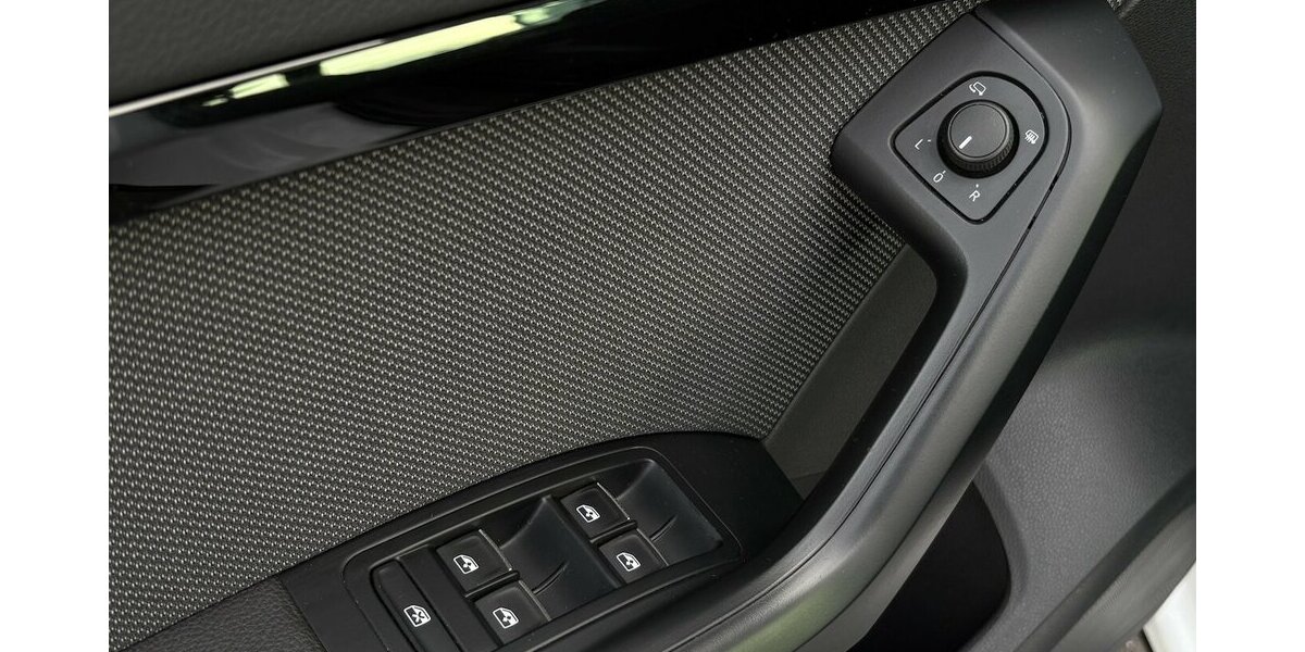 Seat Ateca Xcellence 4Drive 360°/PANO/STANDHZ/DAB/ACC 121.775 km 18.900 &euro; Villingen-Schwenningen 78054