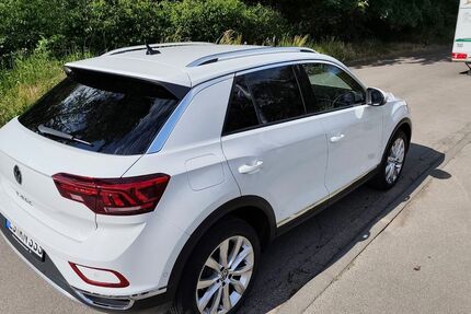 VW T-Roc 74.566 km 22.999 &euro; Leinfelden 70771
