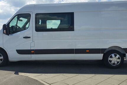 Nissan NV400