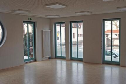 Gewerbeobjekt Güntersleben - 1.100&euro; | Angebot:26132326