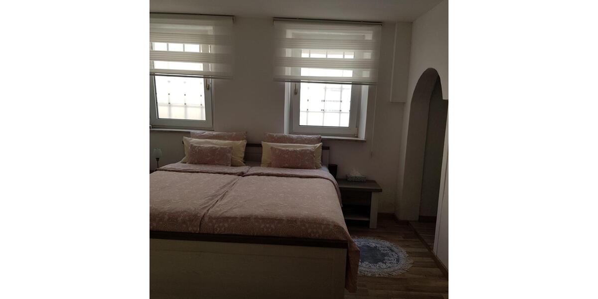 Mehrfamilienhaus, Wohnhaus Markt Erlbach - 16 Zimmer, 450 m&sup2;, 460.000&euro; | Angebot:27050053