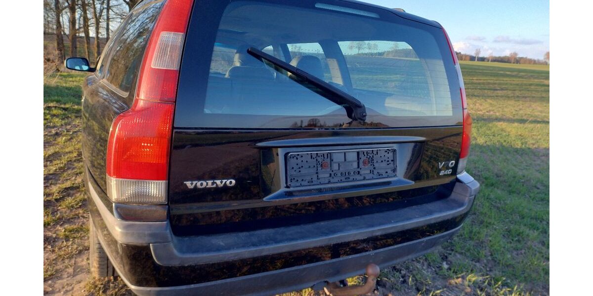 Volvo V70 368.000 km 1.280 &euro; Küsten 29482