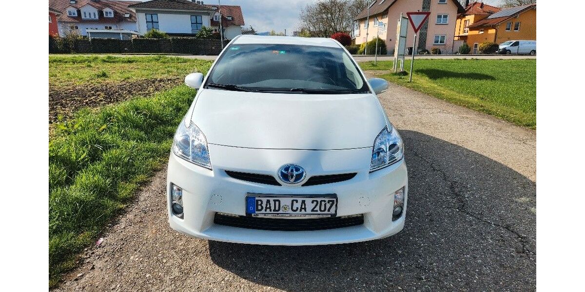 Toyota Prius 228.000 km 7.500 &euro; Baden-baden 76532