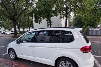 VW Touran 174.000 km 8.700 &euro; Bremen 28329