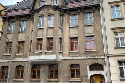 Mehrfamilienhaus im Jugendstil, zentrale Lage, teilvermietet mit Sanierungs-AfA - Haus Döbeln | Angebot:26287483
