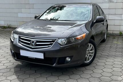Honda Accord 161.134 km 8.990 &euro; Hamburg 20537