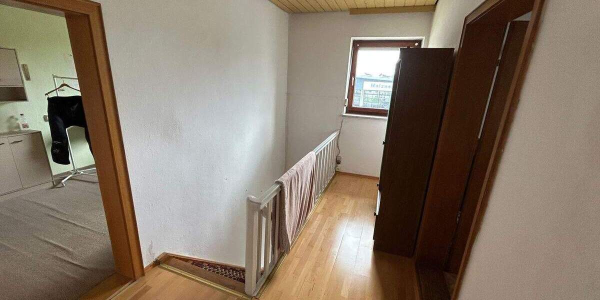 Einfamilienhaus Osterhofen Tabertshausen - 6 Zimmer, 201 m&sup2;, 335.000&euro; | Angebot:25781725