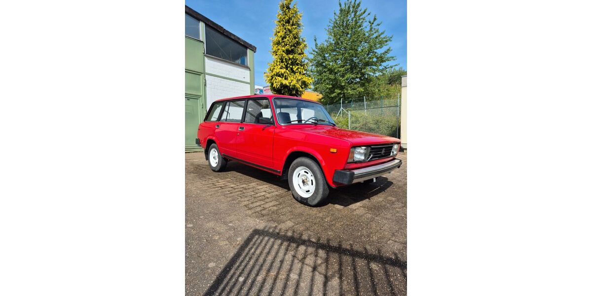 Lada Andere 42.135 km 5.555 &euro; Stolberg 52224