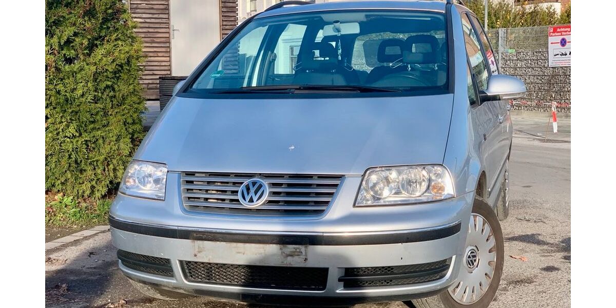 VW Sharan 208.378 km 2.500 &euro; Gelsenkirchen 45884
