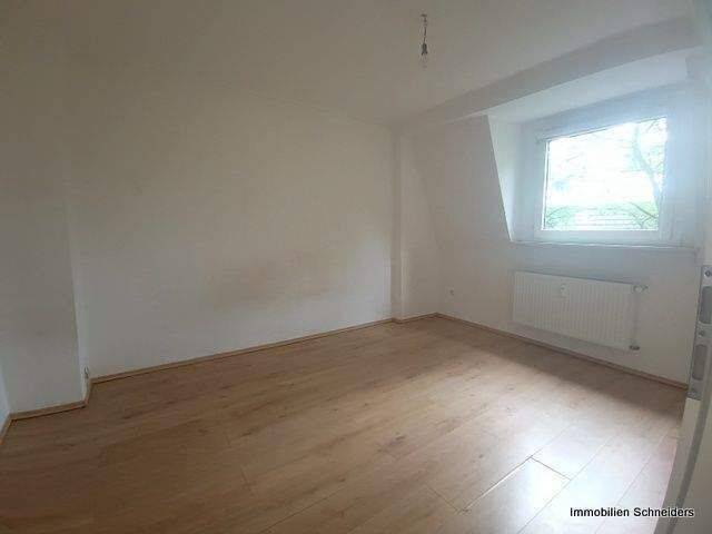 Etagenwohnung Duisburg Obermarxloh - 2 Zimmer, 50 m&sup2;, 400&euro; | Angebot:26815952