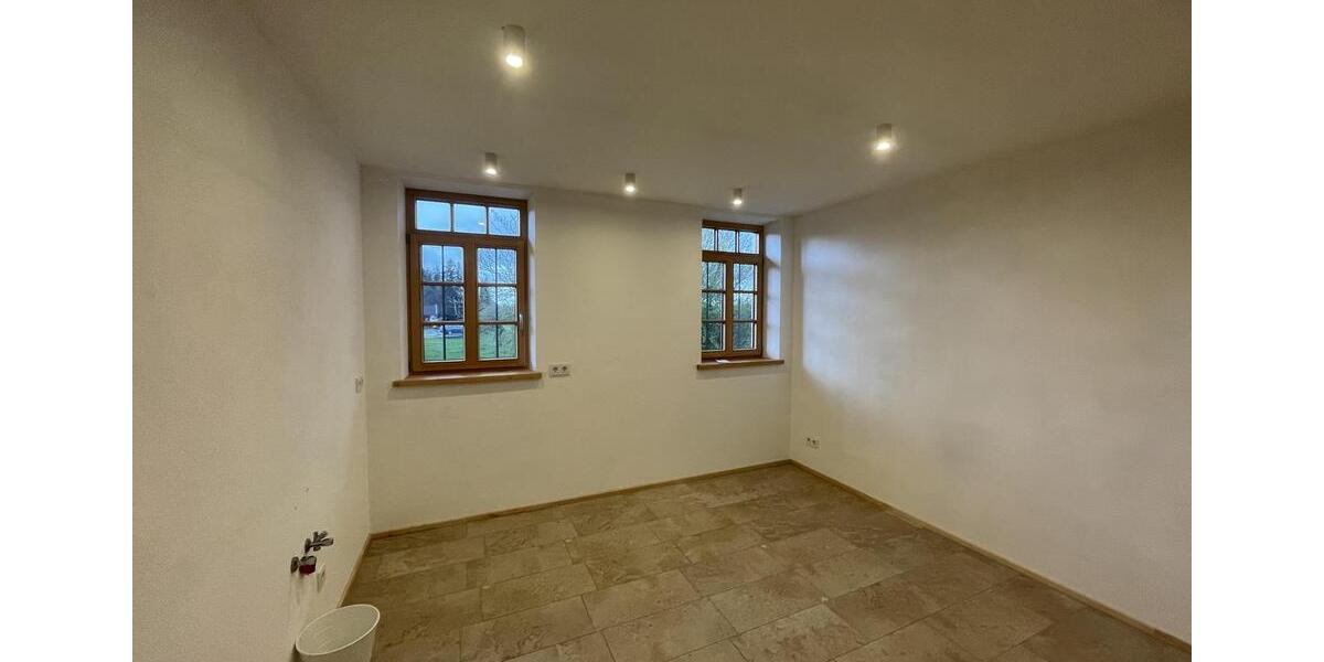 4 Zimmer Wohnung 1. OG 4 zimmer