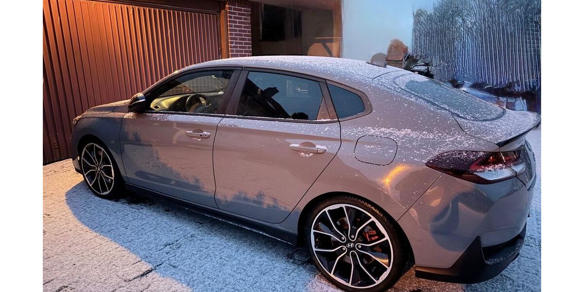 Hyundai i30 99.600 km 17.500 &euro; Hemmoor 21745