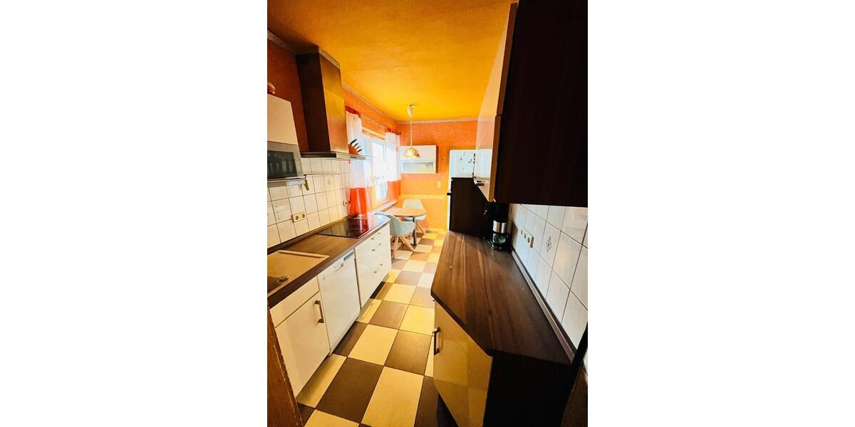Reihenhaus Eisleben (Lutherstadt) - 7 Zimmer, 132 m&sup2;, 37.000&euro; | Angebot:26393130