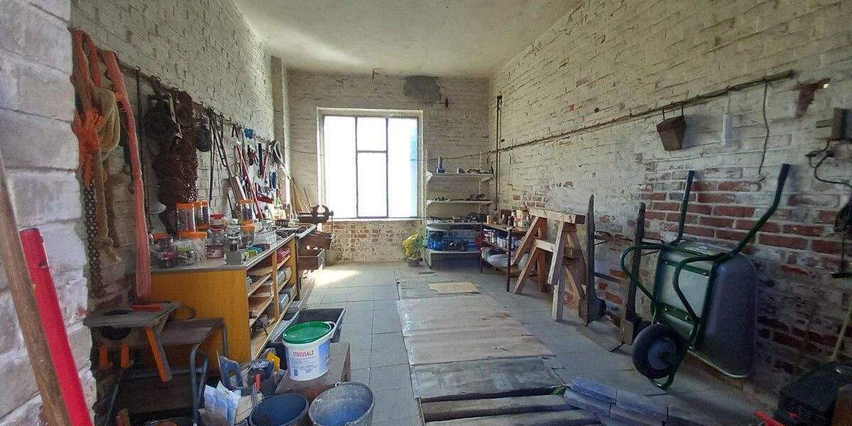 Mehrfamilienhaus, Wohnhaus Crimmitschau - 9 Zimmer, 185 m&sup2;, 69.000&euro; | Angebot:25385481