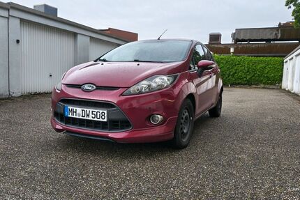 Ford Fiesta 251.000 km 2.100 &euro; Mülheim an der Ruhr 45472