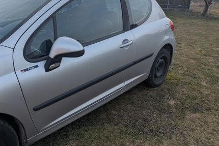 Peugeot 207 155.000 km 1.499 &euro; Nauen 14641