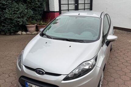 Ford Fiesta 54.000 km 4.000 &euro; Hamburg 22393