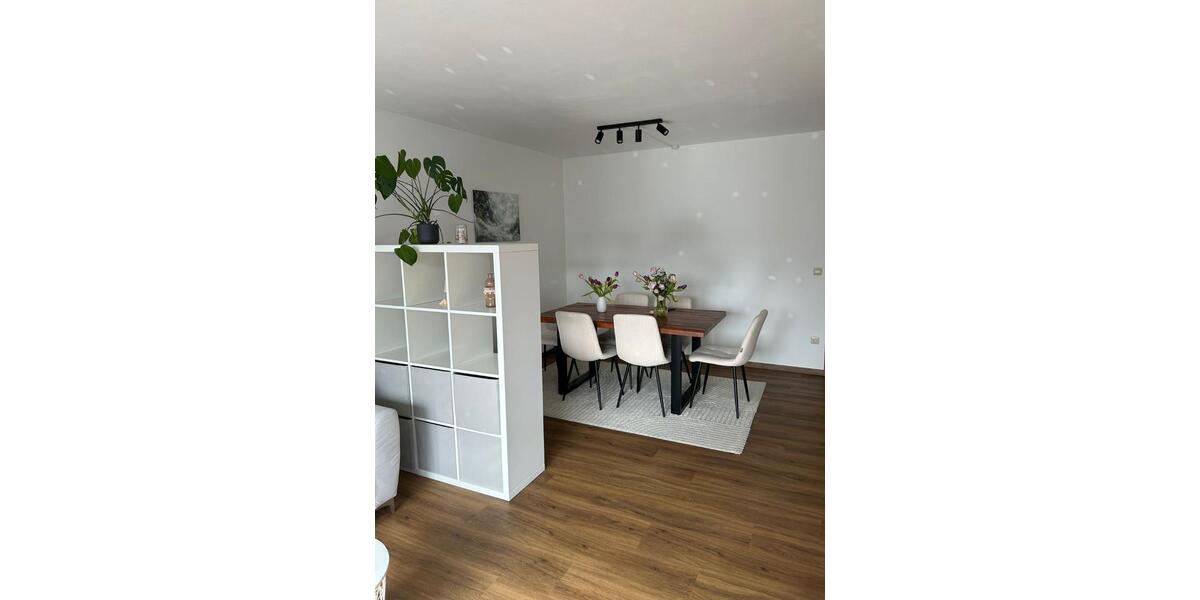 Etagenwohnung Vaihingen an der Enz - 2 Zimmer, 79 m&sup2;, 760&euro; | Angebot:25452026
