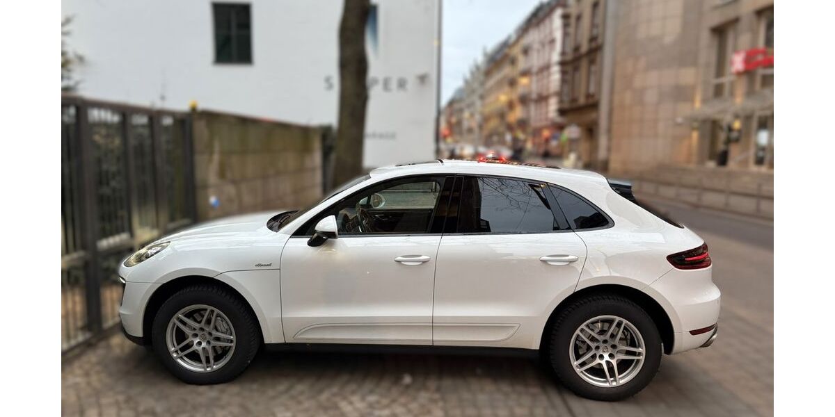 Porsche Macan 119.500 km 38.900 &euro; Königstein 61462