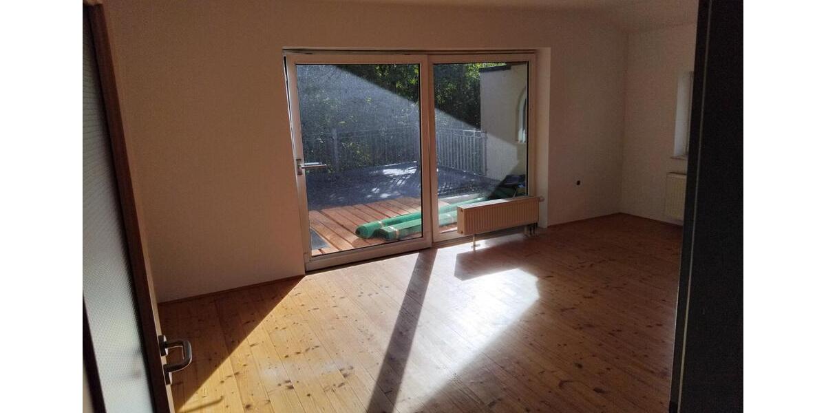 Zu Vermieten: 5 Zi- Wohnung Kraiburg, 120m2 5 zimmer