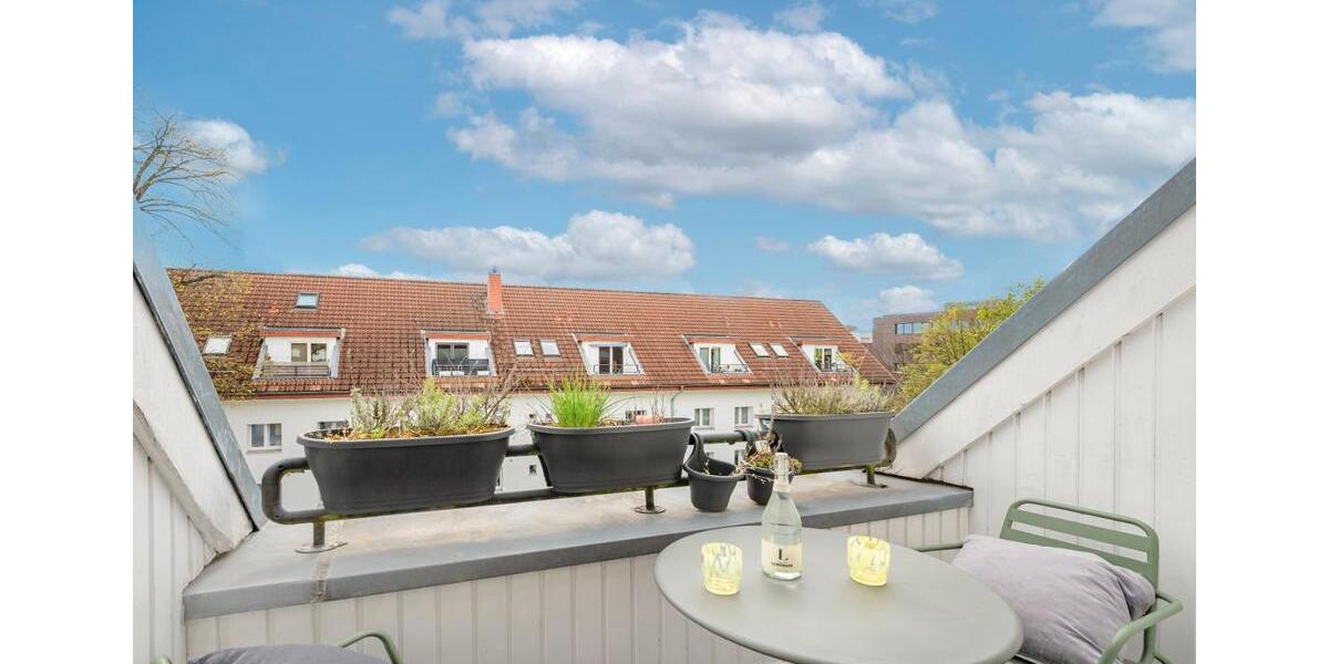 Dachgeschoßwohnung Hamburg Alsterdorf - 2 Zimmer, 56 m&sup2;, 365.000&euro; | Angebot:27147275