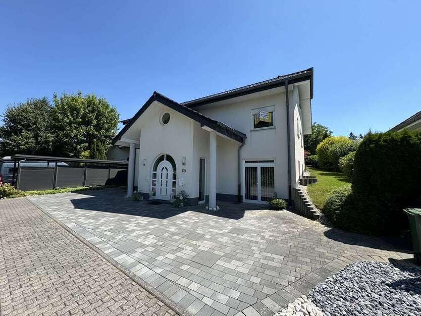 Büro in Asbach 549.000 € 120.22 m²