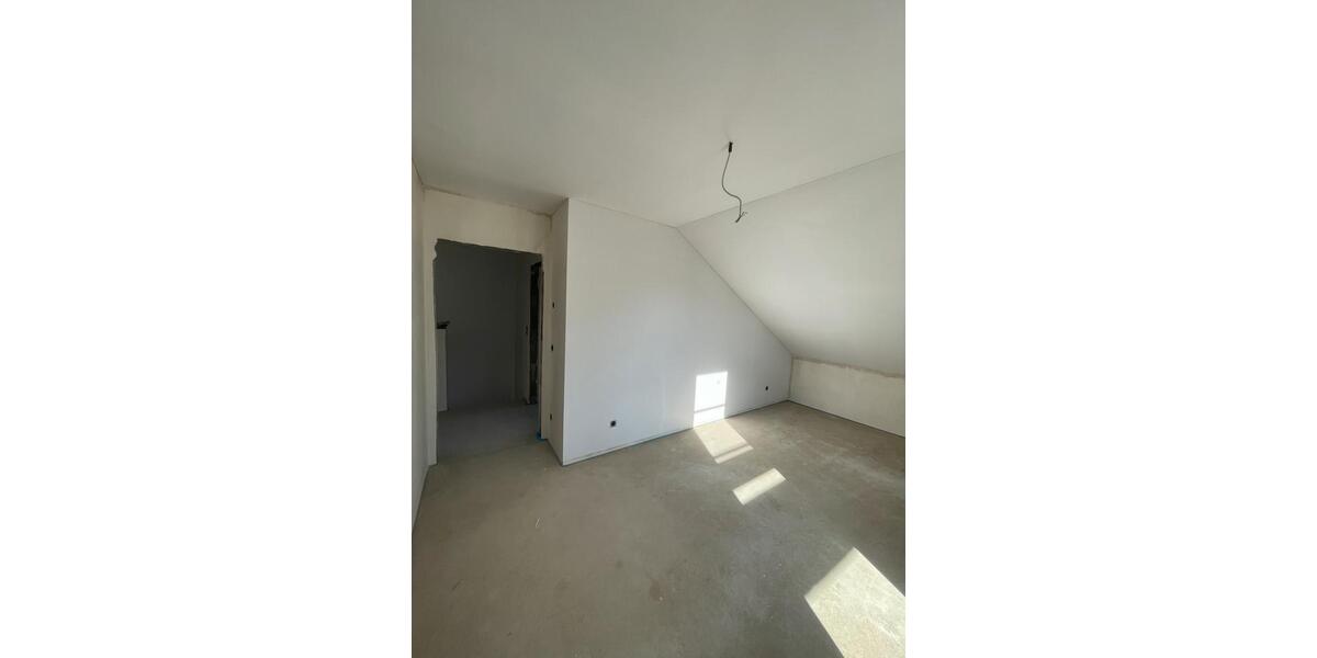 Doppelhaushälfte Euskirchen Dom-Esch - 5 Zimmer, 130 m&sup2;, 1.750&euro; | Angebot:26374930