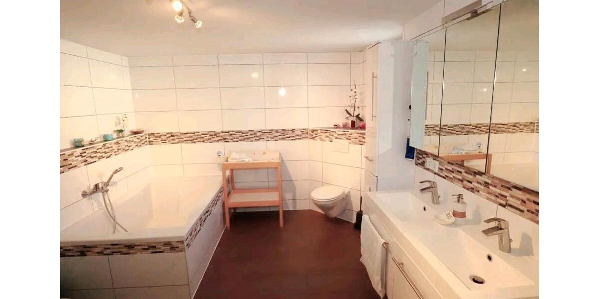 Mehrfamilienhaus, Wohnhaus Kinding - 15 Zimmer, 550 m&sup2;, 690.000&euro; | Angebot:23386748
