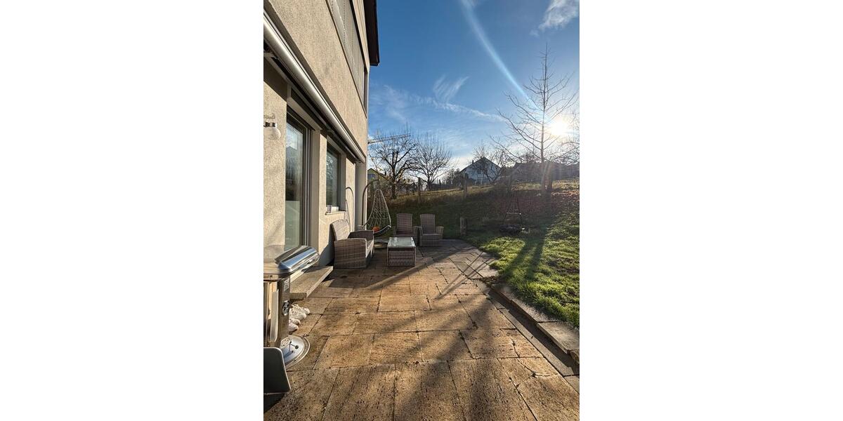 Freistehendes Einfamilienhaus mit großem Garten zur Miete! 7 zimmer