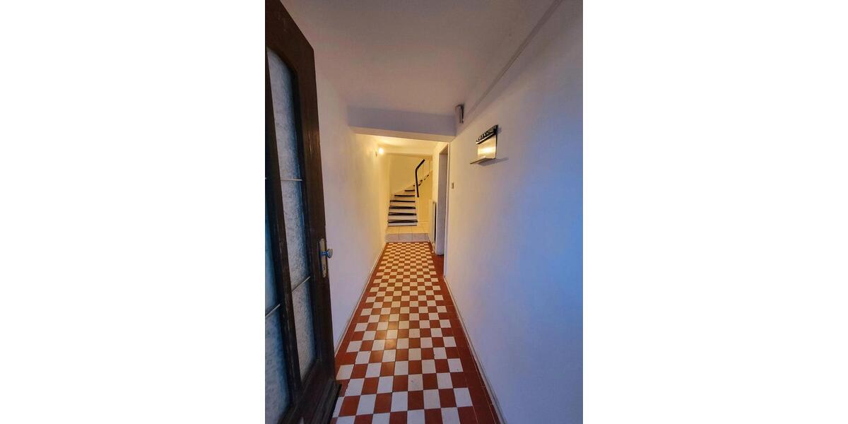 Einfamilienhaus Beselich - 6 Zimmer, 90 m&sup2;, 700&euro; | Angebot:24881877