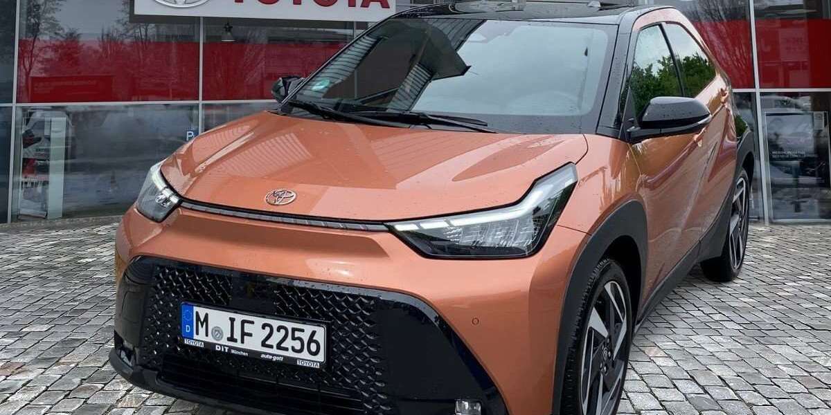 Toyota Aygo 2.990 km 21.990 &euro; München 80807