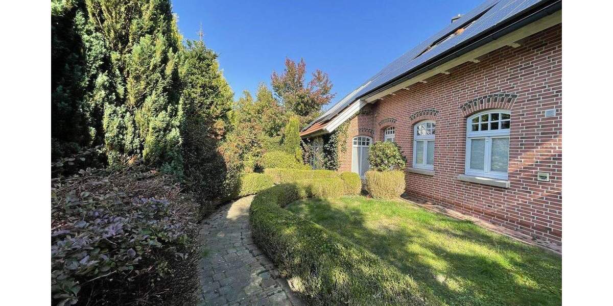 Hochwertige Lager-Produktionshalle, mit modernem und großem Betriebsleiterwohnhaus (provisionsfrei) zimmer