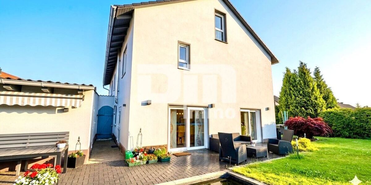 (R)eserviert!Sanierter Zweigenerationen-Traum mit Pooloase und autarker Zukunftsvorsorge - Zweifamilienhaus Trendelburg | Angebot:26727888