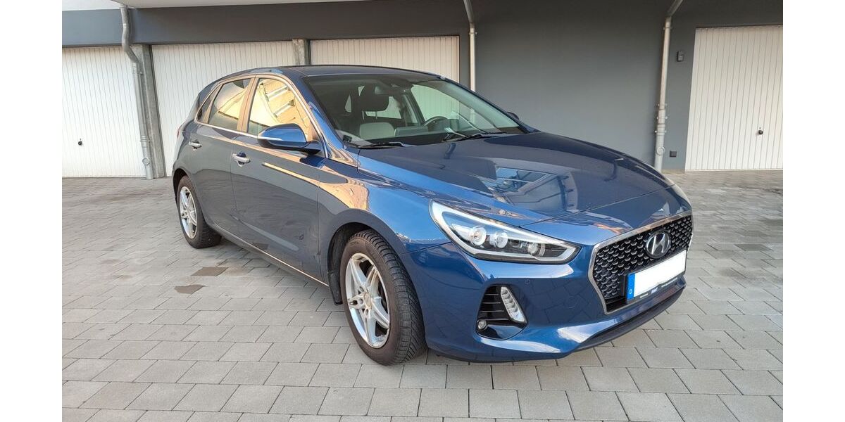 Hyundai i30 89.000 km 12.950 &euro; Fürth 90763