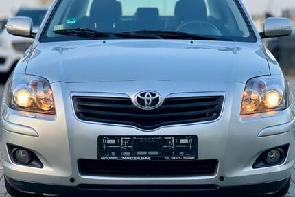 Toyota Avensis 112.666 km 5.750 &euro; Wildau 15745