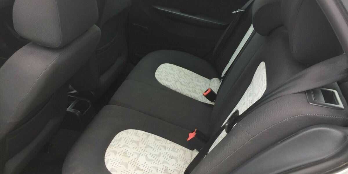 Skoda Fabia Ambiente,Tüv 03/27! 194.000 km 1.450 &euro; Himmelkron 95502