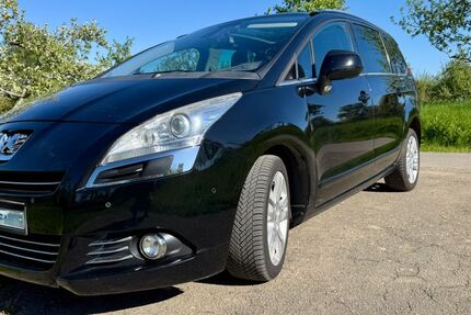 Peugeot 5008 263.000 km 4.300 &euro; Stuttgart 70771