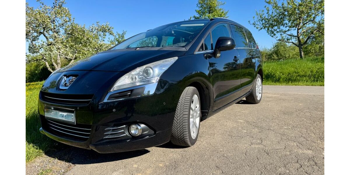 Peugeot 5008 263.000 km 4.300 &euro; Stuttgart 70771